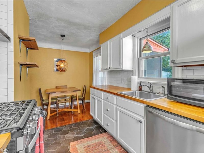 3396 W 151st Street, Cleveland, OH 44111 Photo 24
