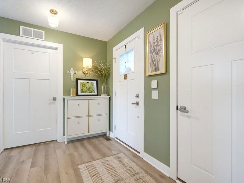 4396 Pioneer Circle SW, Massillon, OH 44646 Photo 14