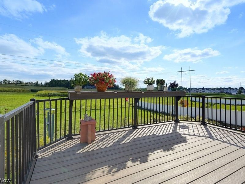 4396 Pioneer Circle SW, Massillon, OH 44646 Photo 32