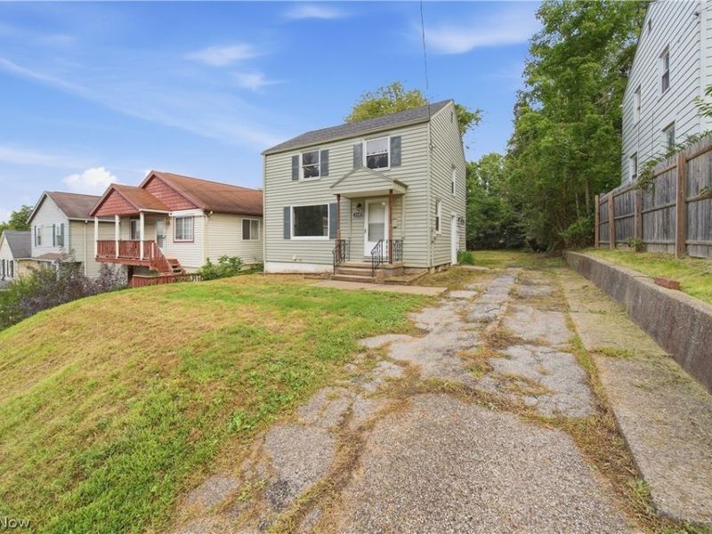 1137 Smithfarm Avenue, Akron, OH 44305 Photo 3