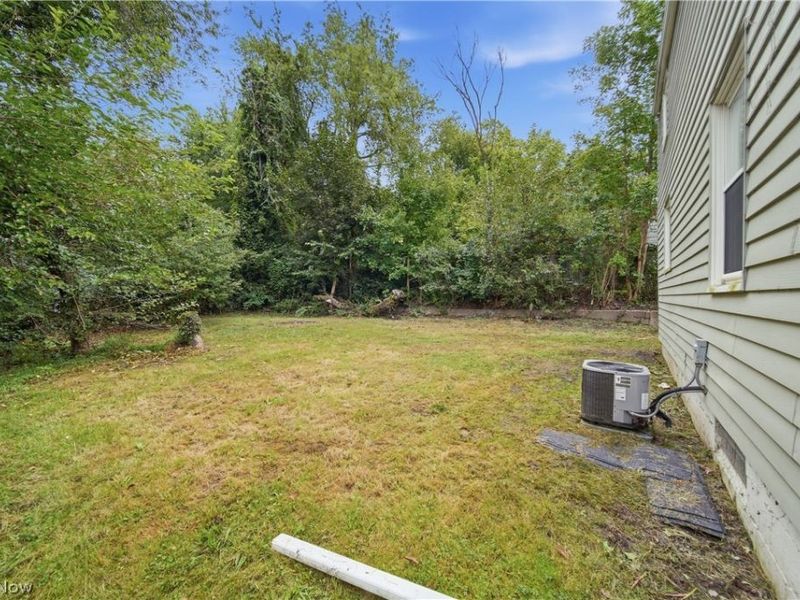 1137 Smithfarm Avenue, Akron, OH 44305 Photo 32
