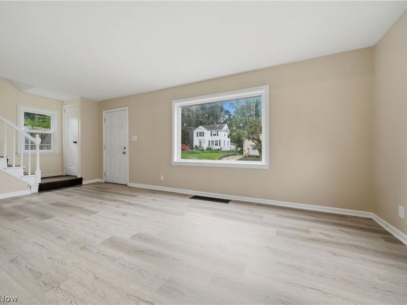 1137 Smithfarm Avenue, Akron, OH 44305 Photo 6