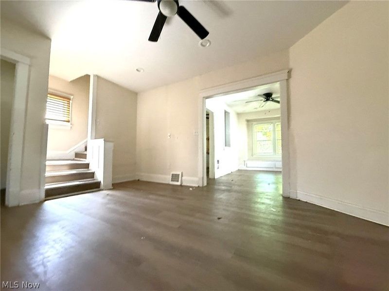 660 E 126th Street, Cleveland, OH 44108 Photo 8