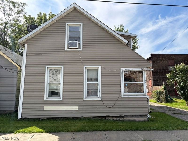4517 Hyde Avenue, Cleveland, OH 44109 Photo 27