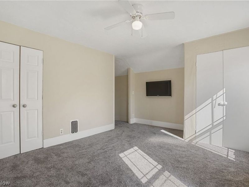 131 W Miller Avenue, Akron, OH 44301 Photo 19
