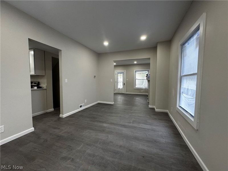 10409 Yale Avenue, Cleveland, OH 44108 Photo 6