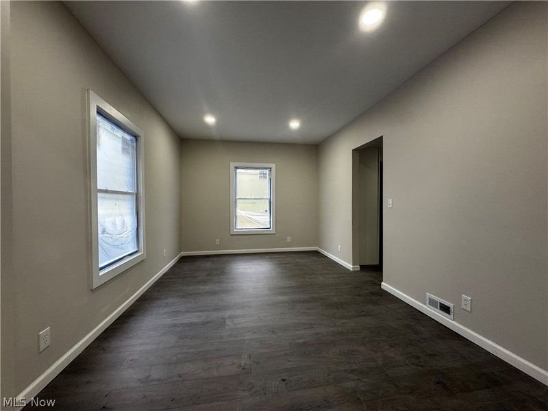 10409 Yale Avenue, Cleveland, OH 44108 Photo 7