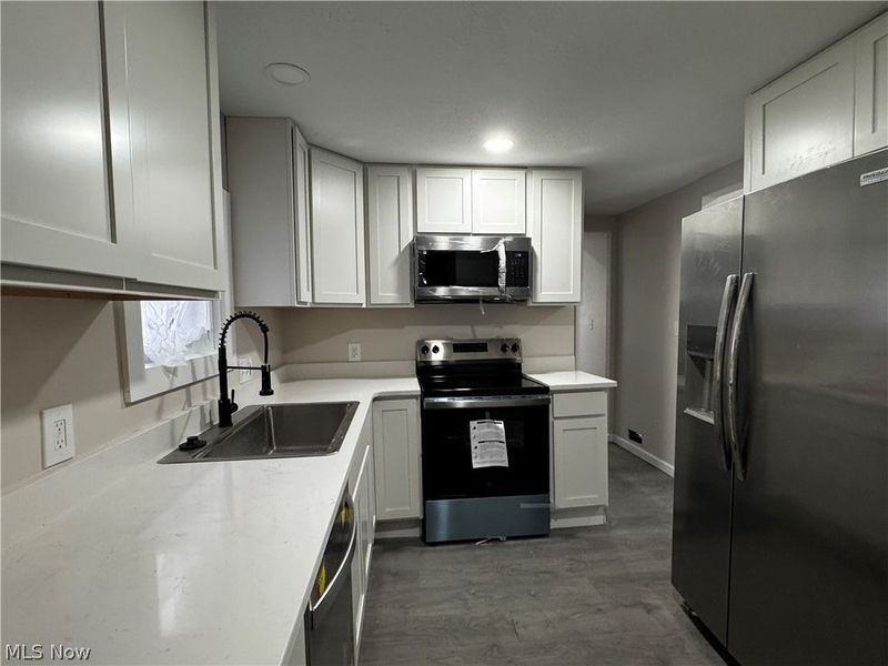 10409 Yale Avenue, Cleveland, OH 44108 Photo 9