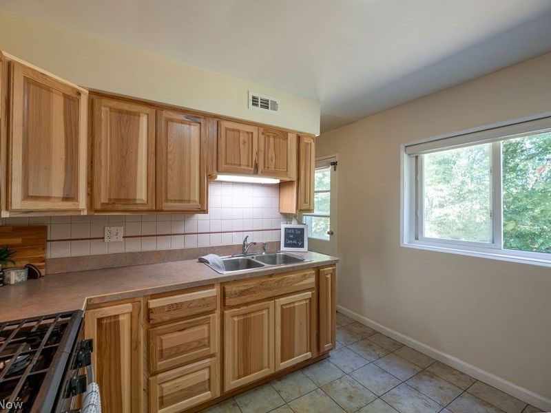 199 Dalepark Drive, Unit 7, Bedford, OH 44146 Photo 7
