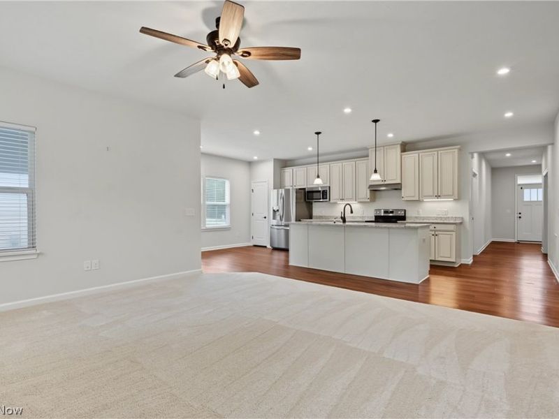830 Sunrise Circle, Aurora, OH 44202 Photo 6