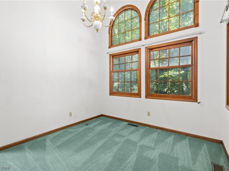 3126 Cliffside Drive, Akron, OH 44321 Photo 12
