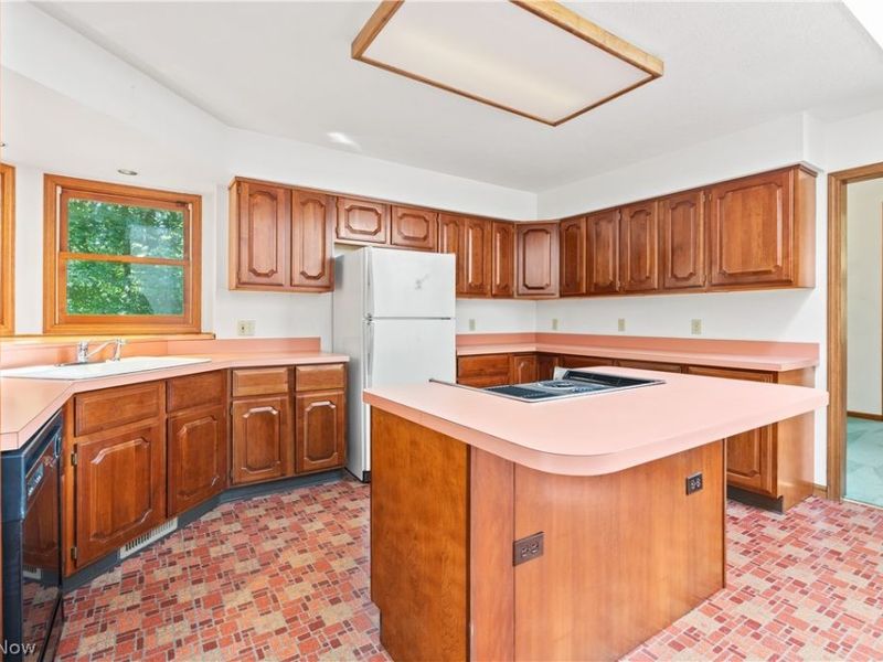 3126 Cliffside Drive, Akron, OH 44321 Photo 18