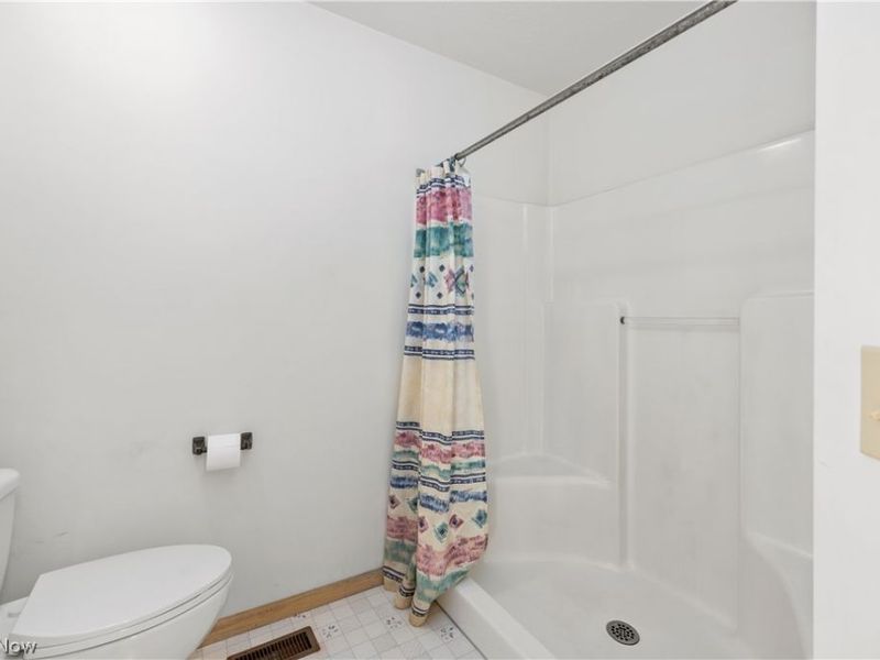 3126 Cliffside Drive, Akron, OH 44321 Photo 22