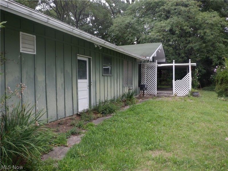 2091 Lee Boulevard, East Cleveland, OH 44112 Photo 3