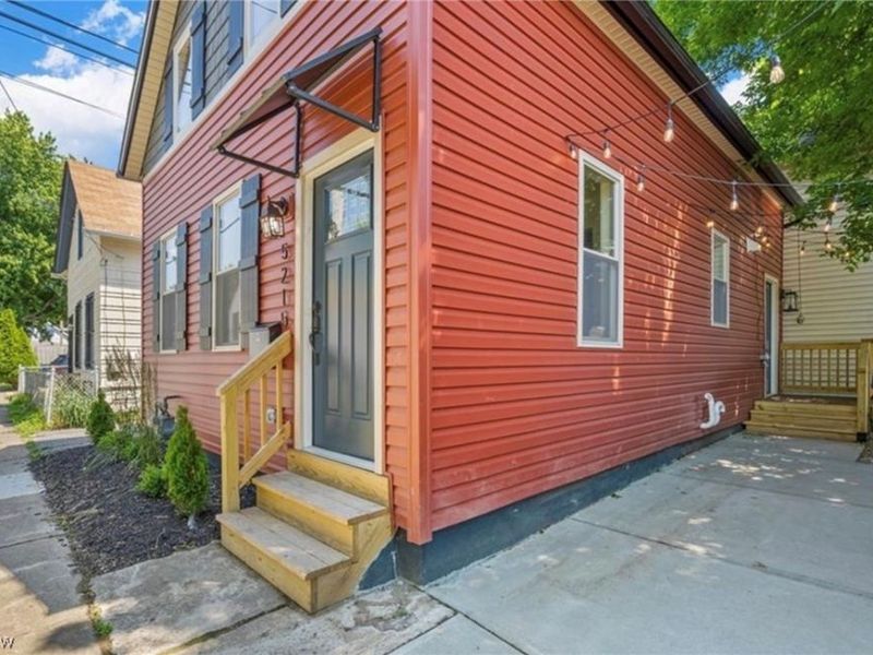 5215 Duke Avenue, Cleveland, OH 44102 Photo 2
