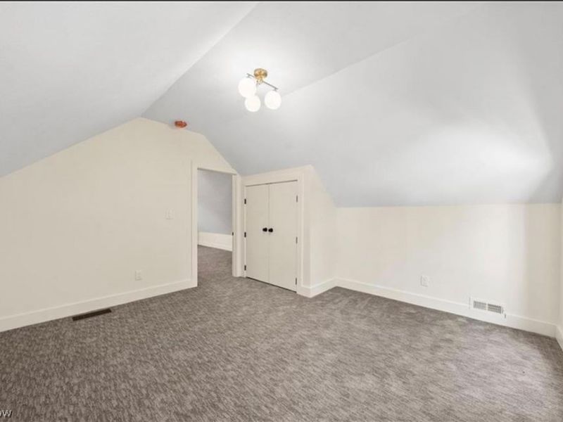 5215 Duke Avenue, Cleveland, OH 44102 Photo 22