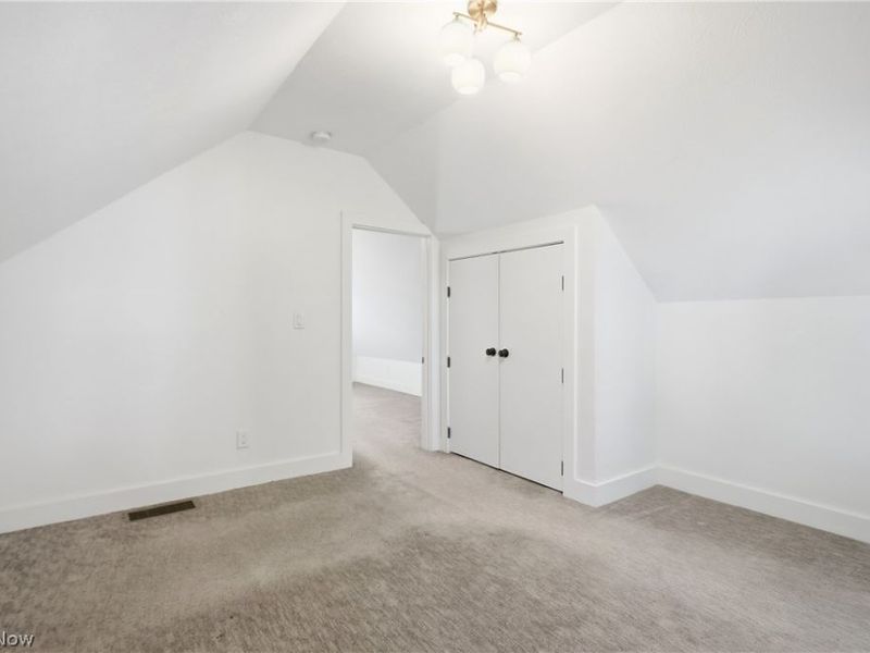 5215 Duke Avenue, Cleveland, OH 44102 Photo 24