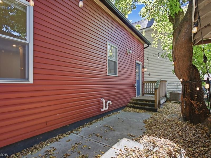 5215 Duke Avenue, Cleveland, OH 44102 Photo 4