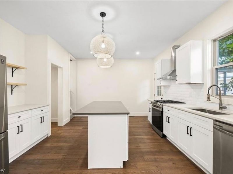 5215 Duke Avenue, Cleveland, OH 44102 Photo 7