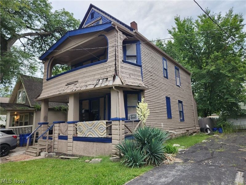10001 Sophia Avenue, Cleveland, OH 44104 Photo 2