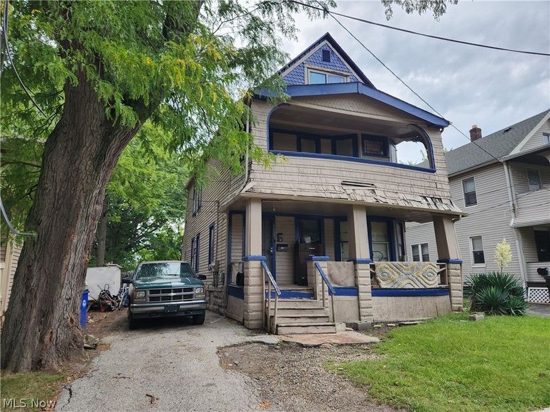 10001 Sophia Avenue, Cleveland, OH 44104 Photo 3