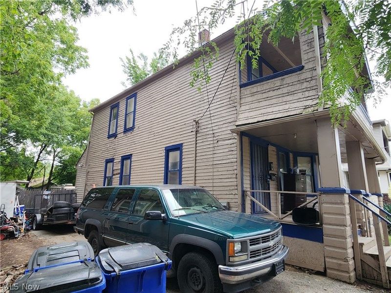10001 Sophia Avenue, Cleveland, OH 44104 Photo 4