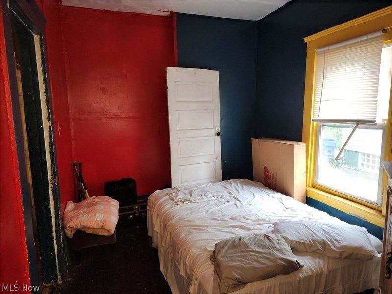 10001 Sophia Avenue, Cleveland, OH 44104 Photo 8