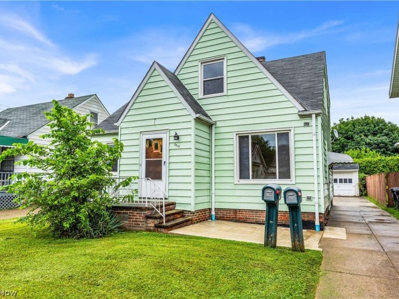 3819 W 137th Street, Unit 2/UP, Cleveland, OH 44111 Photo 1