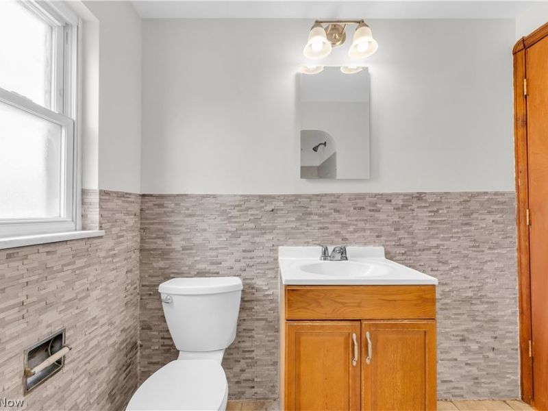 3819 W 137th Street, Unit 2/UP, Cleveland, OH 44111 Photo 14