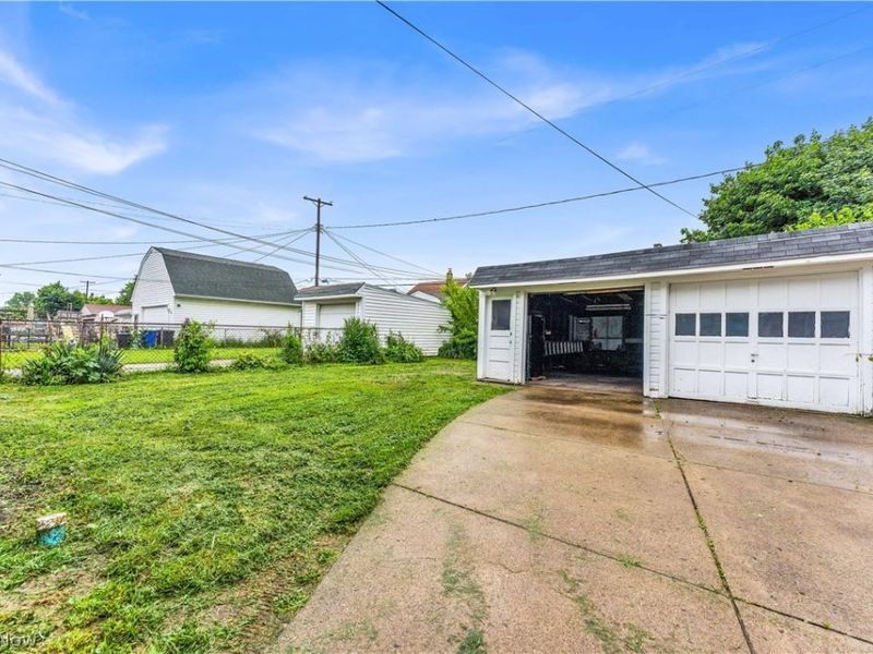 3819 W 137th Street, Unit 2/UP, Cleveland, OH 44111 Photo 18