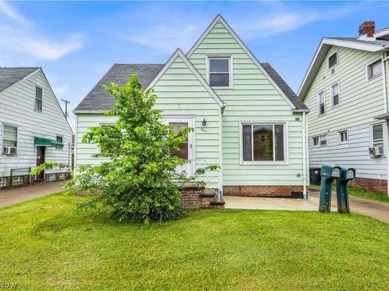 3819 W 137th Street, Unit 2/UP, Cleveland, OH 44111 Photo 2