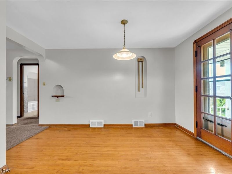 3819 W 137th Street, Unit 2/UP, Cleveland, OH 44111 Photo 3