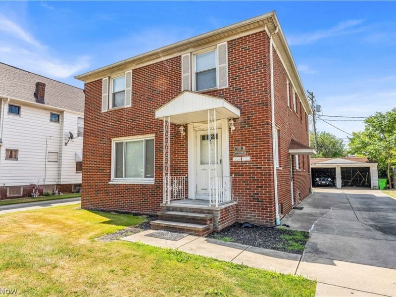 10008 Edgepark Drive, Unit 2/UP, Garfield Heights, OH 44125 Photo 1