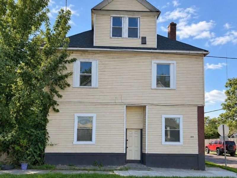 3654 E 53rd Street, Unit Studio, Cleveland, OH 44105 Photo 1