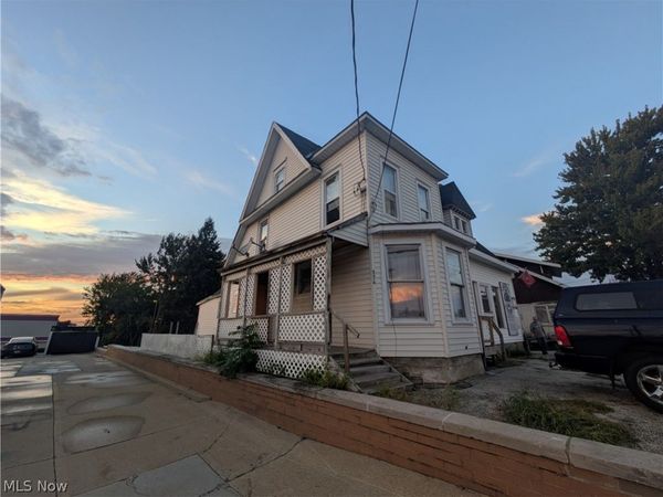 17 E Erie Street , Painesville, OH 44077