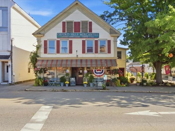 9 Market Square, Unit A + B, Paris, ME 04281