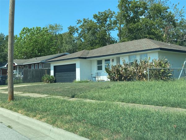 18589 E 3rd Street E, Tulsa, OK 74108