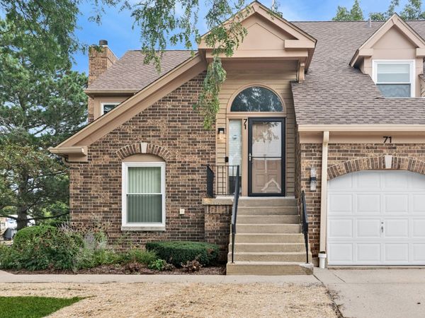 71 Willow Parkway , Unit 72-2, Buffalo Grove, IL 60089