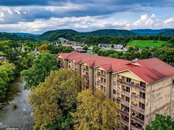 3919 S River Road , Unit 604, Pigeon Forge, TN 37863