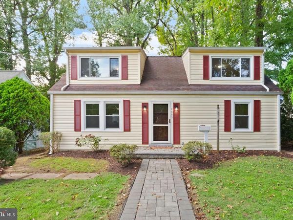 6909 CUSTIS PARKWAY, FALLS CHURCH, VA 22042