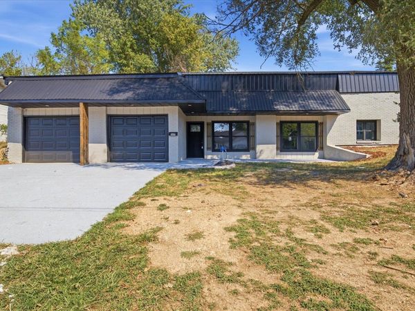 507 W 7th Street, Mountain Grove, MO 65711