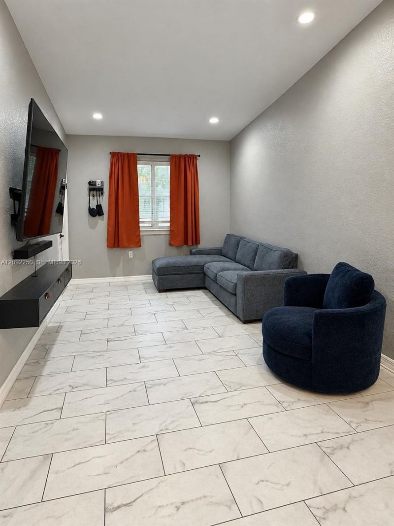 7760 NW 22nd St , Unit 205, Pembroke Pines, FL 33024 Photo