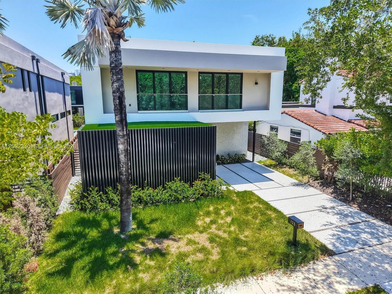 125 SW 29th Rd, Miami, FL 33129 Photo