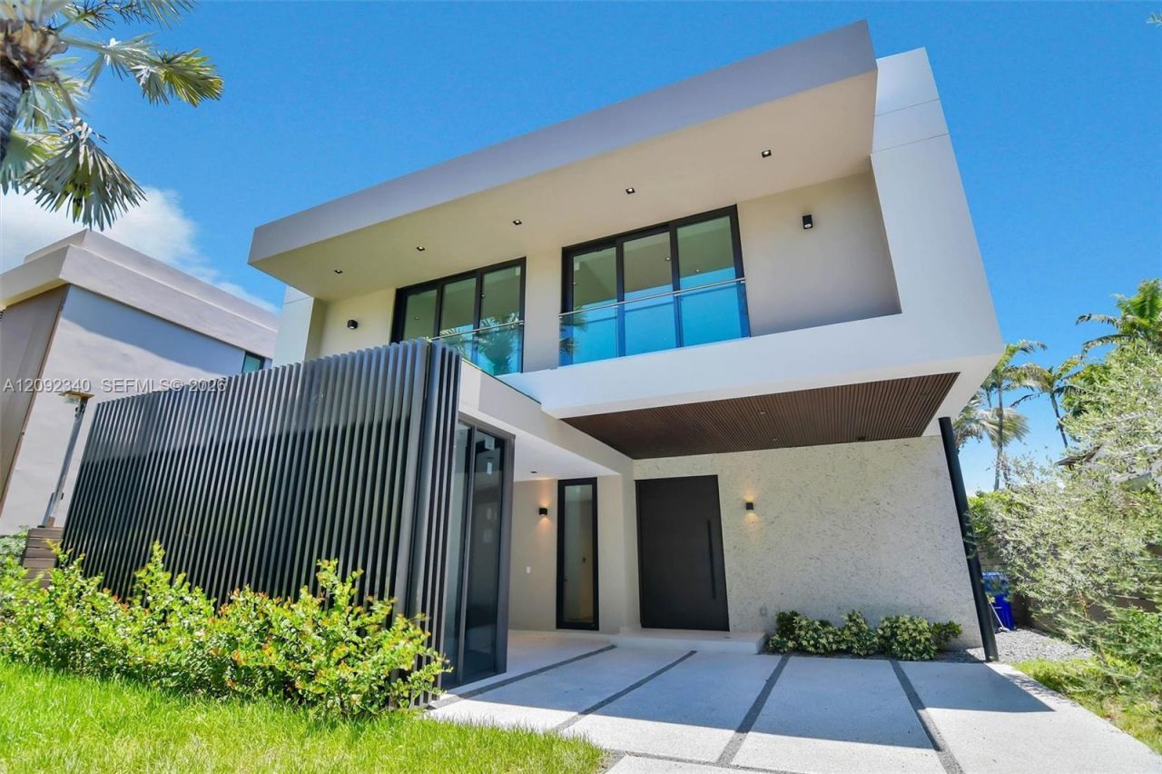 125 SW 29th Rd, Miami, FL 33129 Photo