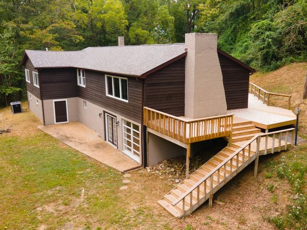 378 Contentment Road, Makanda, IL 62958