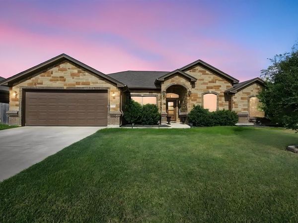 400 Juniper Drive, Troy, TX 76579