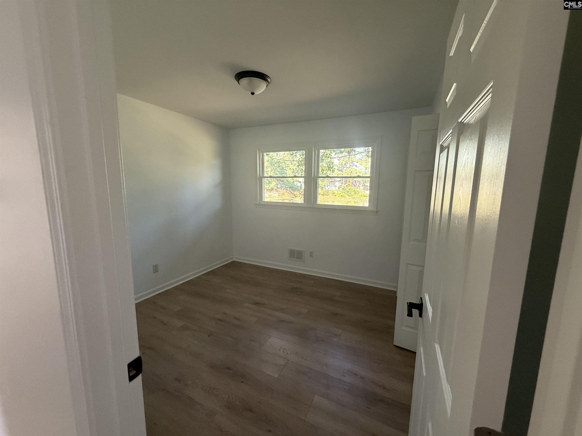 117 Crestmore Drive Photo 19