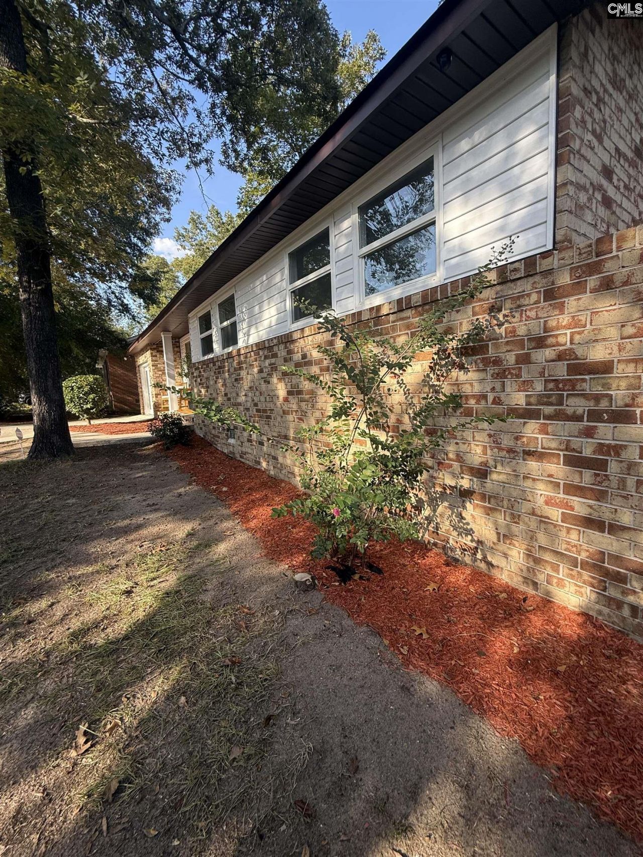 117 Crestmore Drive Photo 6