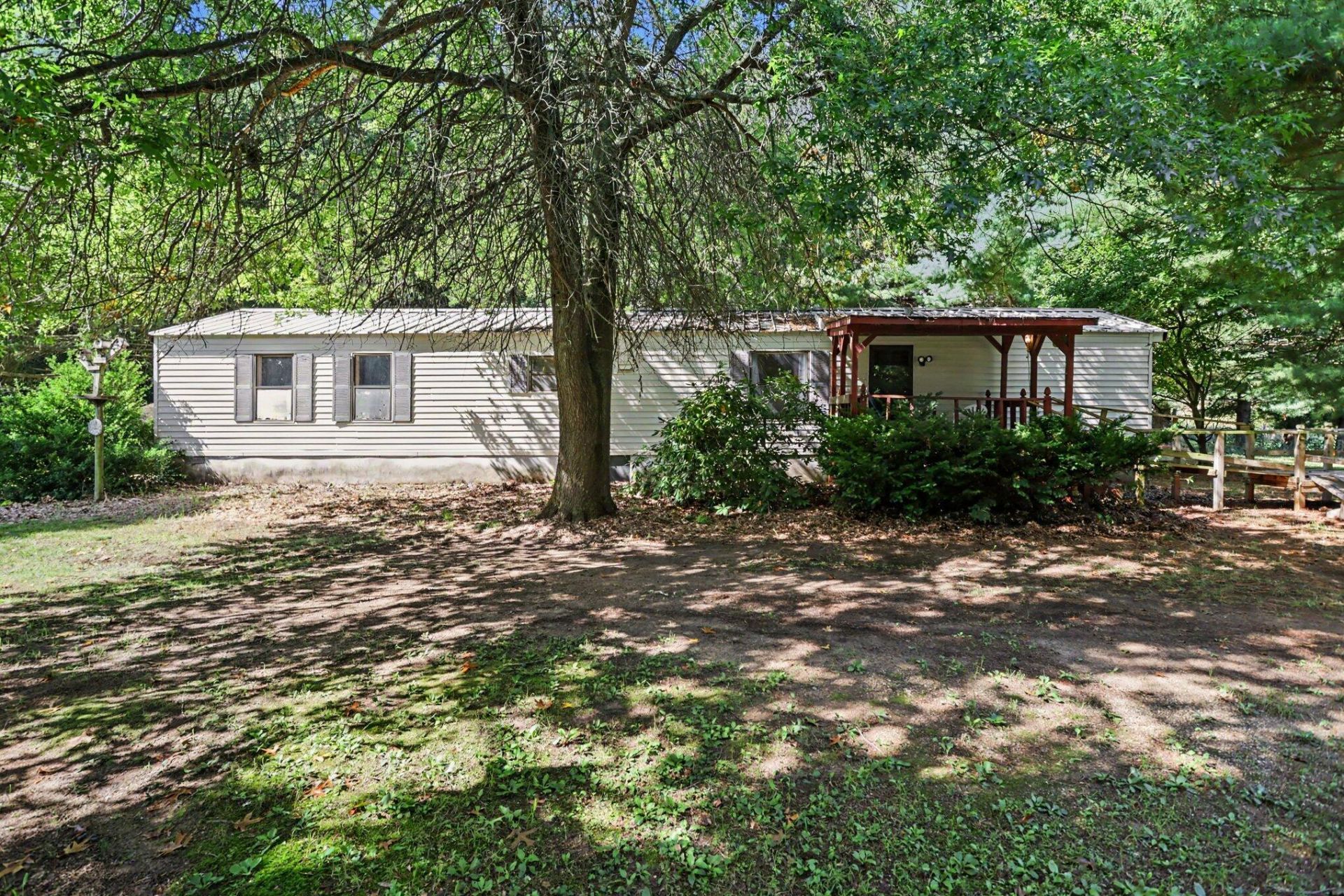 11385 Wildwood Drive, Marshall, MI 49068 Main Photo