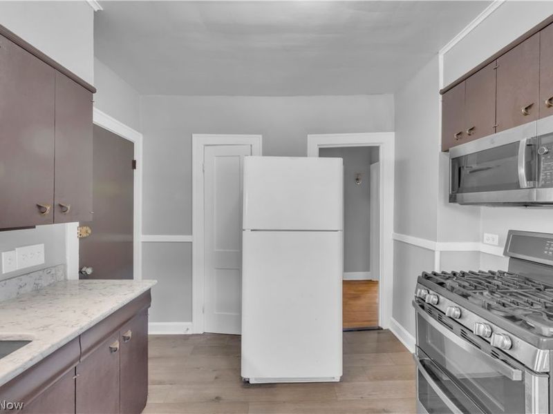 1347 Marlowe Avenue, Unit 2/UP, Lakewood, OH 44107 Photo 11